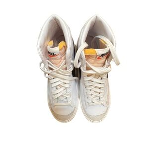 Nike Blazer Mid 77 women’s sneakers size 7.5 never worn